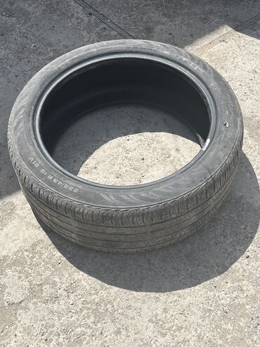 Təkərlər: İşlənmiş Şin Continental 225 / 45 / R 18