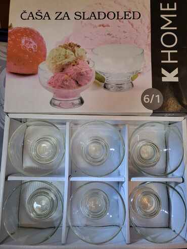 Čaše: Case nove za sladoled iz 2010 god. Case staklene,sve na njima odsjaj — 1