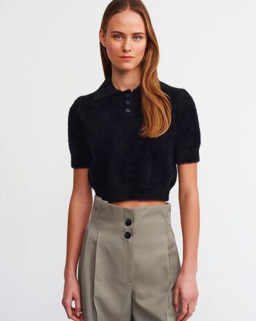 massimo dutti dzemperi: S (EU 36), Short, Single-colored at lalafo.rs massimo dutti dzemperi: S (EU 36), Short, Single-colored