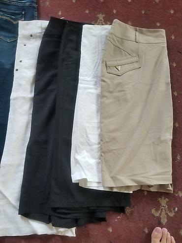 Другая женская одежда: Заберите вещиУезжаю.Срочно.Джинсы.юбки.брюки.кофточки платья .Все в — 10