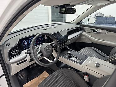 GAC: GAC GS8, 7‑местный кроссовер/внедорожник Кузов и дизайн: - Эффектная — 11