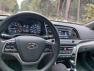Hyundai: Hyundai Elantra: 2 l | 2017 il Sedan — 8
