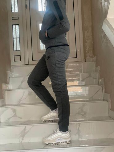 Gornji i donji deo: S-Xl. L — 11