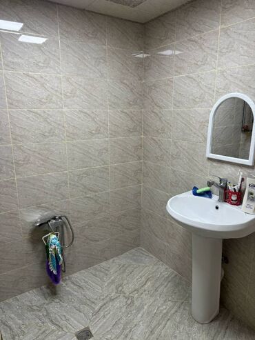 Köhnə tikili: Bakı, Yeni Günəşli Massiv A, 3 otaqlı, Köhnə tikili, 75 kv. m — 9