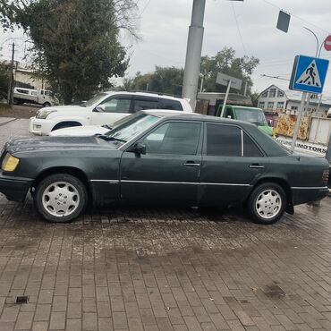 мерседес 2005: Mercedes-Benz 300: 1990 г., 3 л, Механика, Бензин, Седан