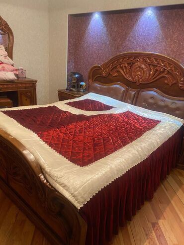 işlənmiş taxt: İşlənmiş, İkinəfərlik çarpayı