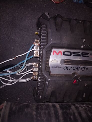 Dinamiklər və sabvuferlər: Kenwood avtomobil audio dəsti - Gücləndirici: Kenwood KAC-M525 — 1