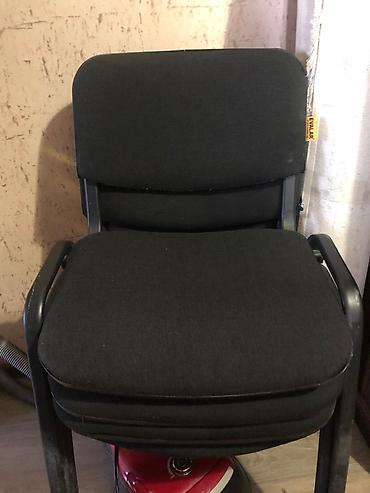 Ofis mebeli: Stul Yığılabilən ofis/stul dəsti 1 ededin qiymetidi - Model: metal — 1
