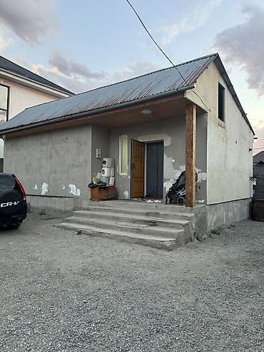 Продажа коттеджей и домов: Собственник!!! Продаю дом в ж/м Ак-Ордо2 по улице Сары-Жаз, Вверх от — 19