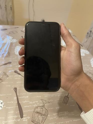Apple iPhone: IPhone 11, 64 GB, Qara, Face ID — 1