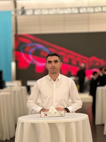 günlük ofisiant: Her kese salam Sizi oz toy ad gunleri banket (yas merasinleri) Furşet