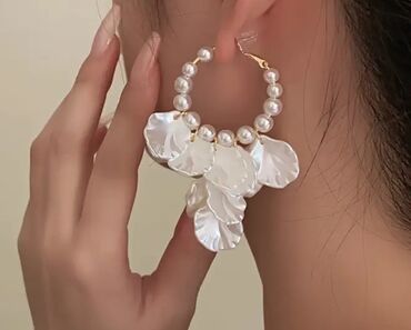 40 düymə sırğa: Серьги at lalafo.az 40 düymə sırğa: Серьги