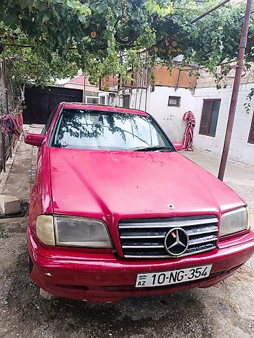 muherrik yastigi: Mercedes-Benz C-Class (W202) sedan - Kuzov: 4 qapılı sedan, qırmızı — 6