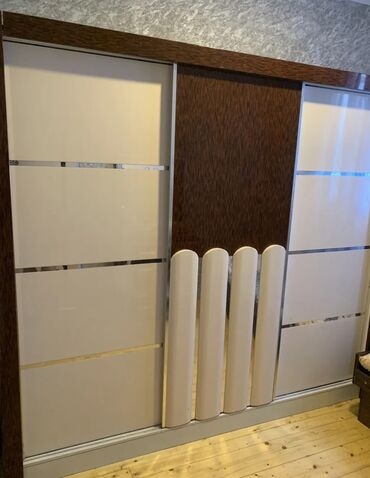 inşa mövzuları: Yeni, Açılan, 3 qapılı Düz dolab, Dolab-asılqan