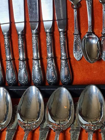 Наборы посуды: КОРОЛЕВСКИЙ (СССР) НОВЫЙ 1980 ГОД. РОДНАЯ КОРОБКА. САМЫЙ КРУТОЙ — 3