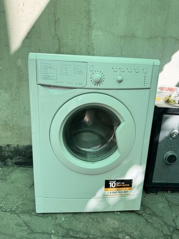 Стиральные машины: Стиральная машина Indesit, Б/у, Автомат, До 6 кг, Полноразмерная
