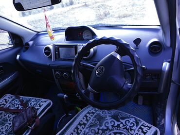 Toyota: Toyota ist: 2004 г., 1.5 л, Автомат, Бензин, Седан — 7
