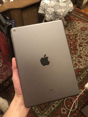 se pro tablet qiymeti: İşlənmiş Apple iPad 7 (2019), 10,2", < 64 GB, Pulsuz çatdırılma