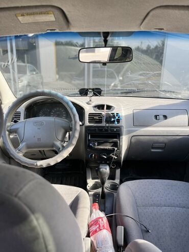 домкрат для авто: Kia Rio: 2004 г., 1.5 л, Автомат, Бензин, Универсал