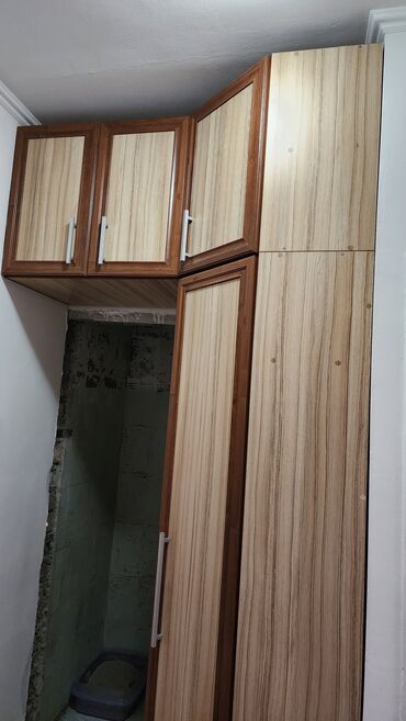 шкафы для кухни б у: Шкаф для одежды, Б/у, Угловой at lalafo.kg шкафы для кухни б у: Шкаф для одежды, Б/у, Угловой