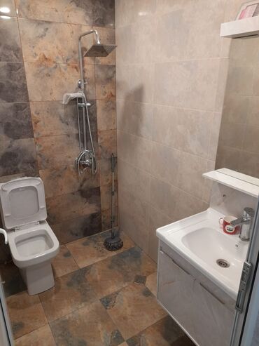 Uzunmüddətli kirayə mənzillər: Xirdalan polis shobesinin arxasinda.5 ci mehelle. hundurde kiraye ev.3 — 6