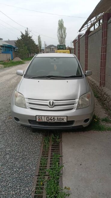 mishka bolshoj i: Toyota ist: 2002 г., 1.3 л, Автомат, Бензин, Хэтчбэк