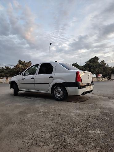 Renault: Renault Logan: 1.6 l | 2013 il 335000 km Sedan — 4