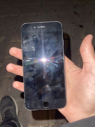 корпус белый: IPhone 7, Кара