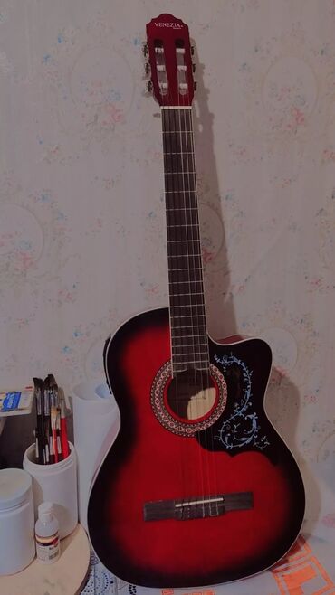 dollar neceyedi: Klassik gitara, İşlənmiş, Pulsuz çatdırılma