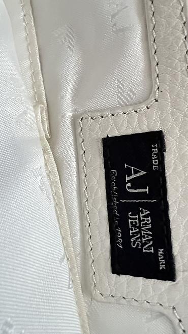 Шопперы: Сумка Armani Jeans, белая - Модель: женская сумка-тоут/шоппер Armani — 6