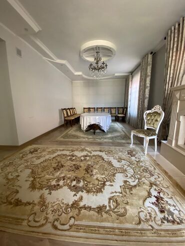 Долгосрочная аренда домов: 280 м², 5 комнат — 12