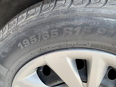 Колпаки: Комплект оригинальных колпаков Hyundai на стальные диски. - Диаметр — 3