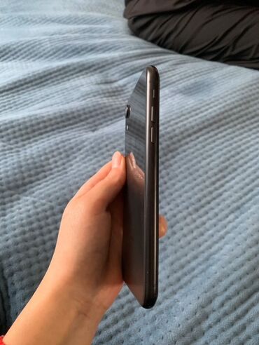 аудио усилитель: IPhone Xr, Б/у, 128 ГБ, Черный, Коробка