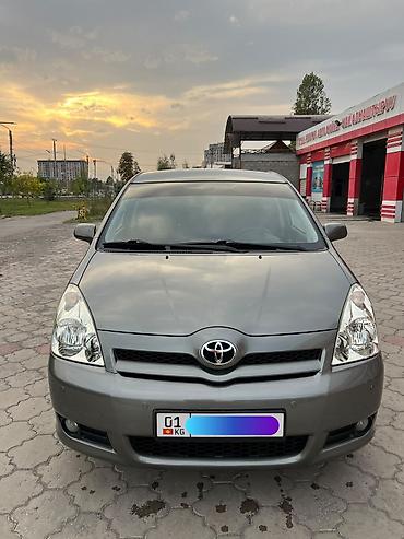 Продажа авто: Toyota Corolla Verso: 2007 г., 1.8 л, Механика, Бензин, Минивэн — 3
