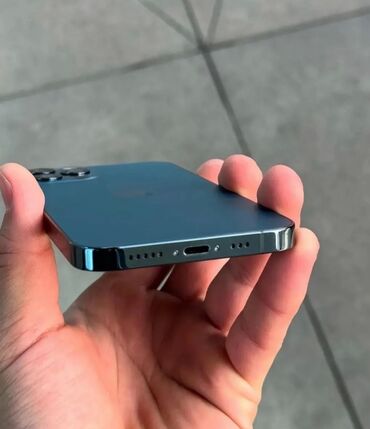 Apple iPhone: IPhone 12 Pro, Б/у, 128 ГБ, Pacific Blue, Защитное стекло, Чехол, Кабель, 79 %