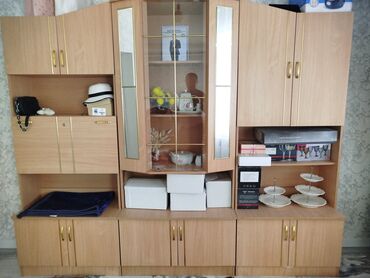 угловая мебель под телевизор: Гарнитур для зала, Новый, Шкаф, ДСП, Самовывоз, цвет - Бежевый