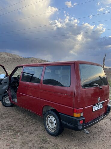 машина венто: Volkswagen : 1992 г., 2 л, Механика, Бензин, Минивэн