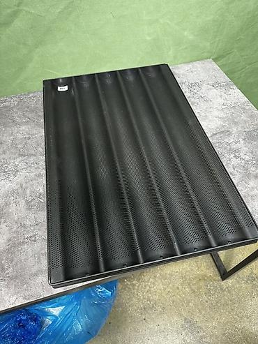 Кондитерский инвентарь: Перфорированные и гладкие противни для выпечки (пекарские листы) — 42