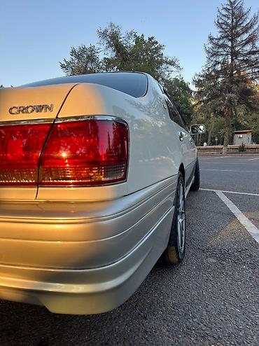 Toyota: Toyota Crown: 2002 г., 3 л, Автомат, Бензин, Седан — 2