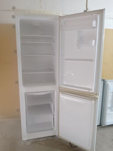 bandazh do i: Холодильник Samsung, Б/у, Двухкамерный, 200 *