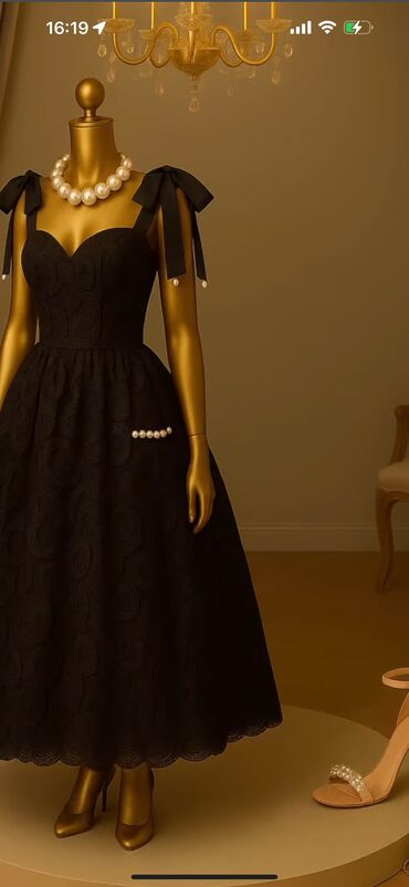 Ziyafət donları: Satılır Dəyərindən aşağı 30 manatdan başlayan qiymət Mağaza bağlanır — 18