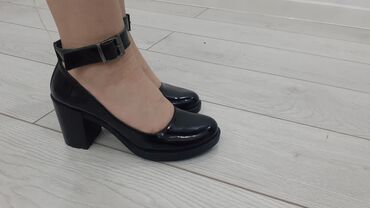 туфли женские невысокий каблук: Туфли 37, цвет - Черный