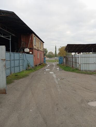 Склады и мастерские: Сдаю склад под любой бизнес 140кв