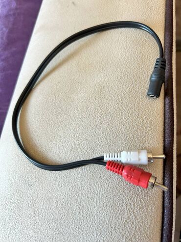 sip kabel: AUX - 2RCA kabeli: Telefon, planşet və ya digər AUX çıxışlı cihazları
