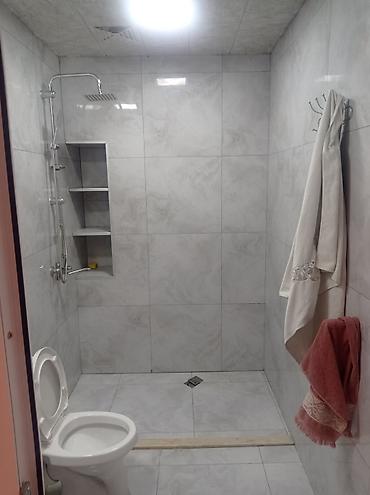 Uzunmüddətli kirayə mənzillər: Bina Xırdalanda riyadın arxasında(Jasmin Parkda)yerləşir.Mənzildə — 15