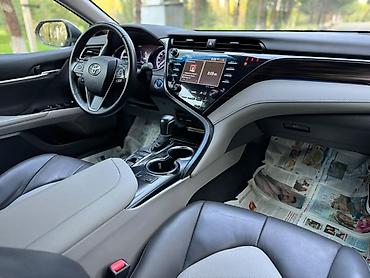 с сша: Toyota Camry: 2020 г., 2.5 л, Автомат, Гибрид, Седан — 8