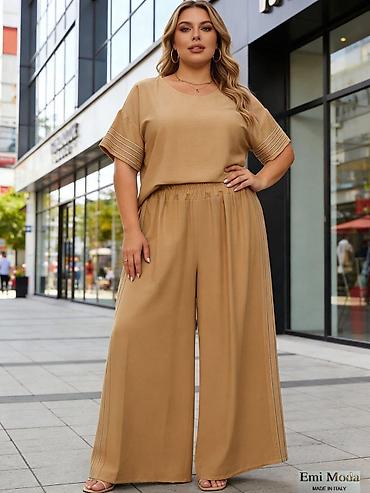 Kompleti: 03. Komplet za punije
2XL 3XL 4XL
Cena : 3.100 dinara L — 2