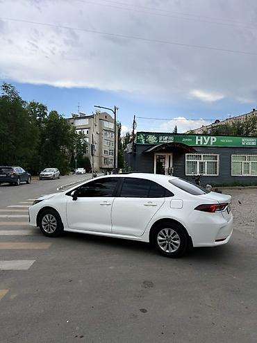 byd d1: Toyota Corolla: 2019 г., 1.2 л, Автомат, Бензин, Седан — 2