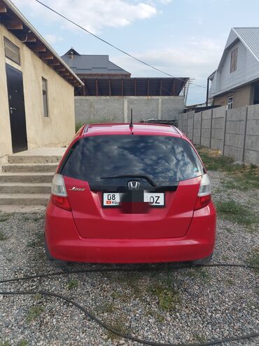 фит красный: Honda Jazz: 2009 г., 1.4 л, Механика, Бензин, Хетчбек