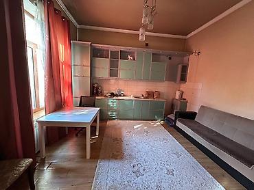 продаю дом ленинградской: 5 комнат, 35 м², 350 соток, Бишкек, Собственник — 3